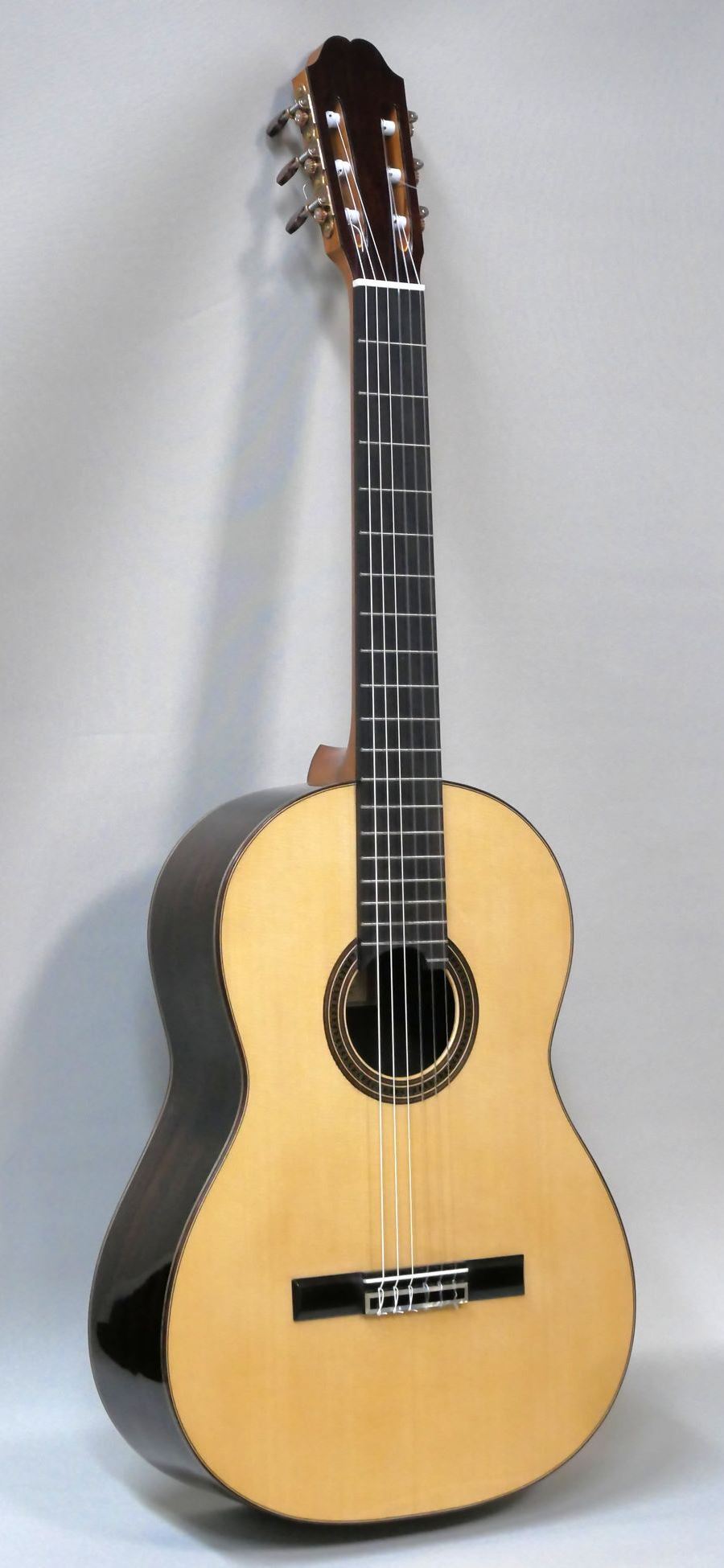 Japanese Luthier, Guitar maker｜AURA Guitar Catalog