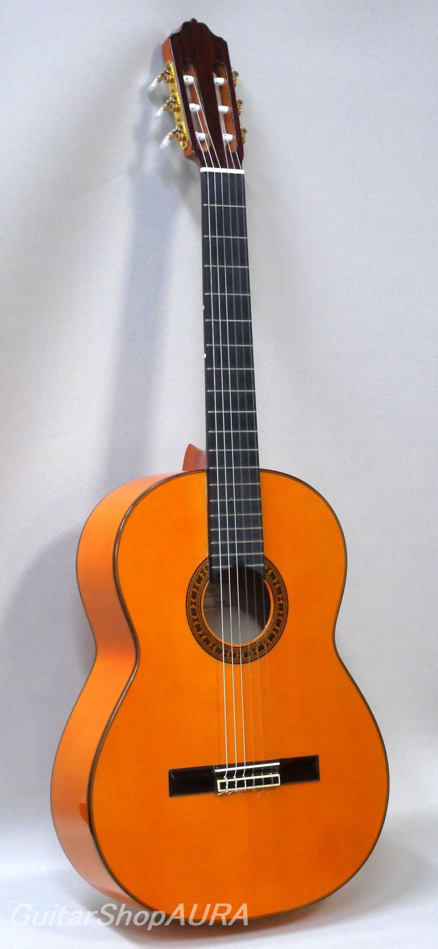 ホセ・アントニオ Jose Antonio｜アウラギターカタログ